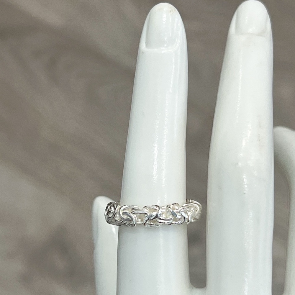 Sterling Silver Byzantine Ring Sz 7 - Picture 3 of 13